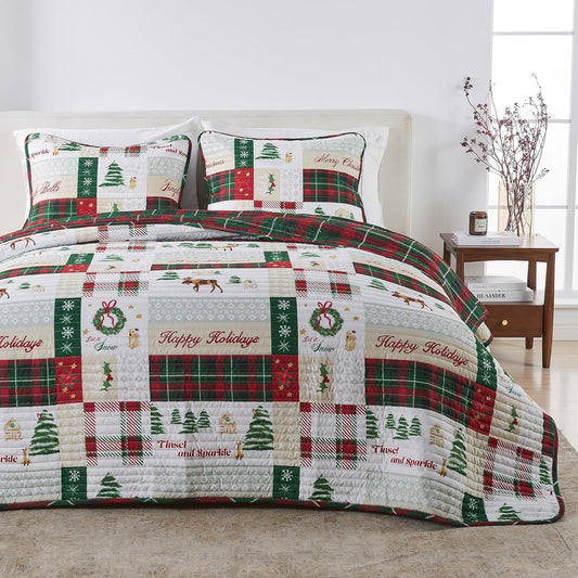 Christmas Quilt Set: Cozy Holiday Bedding & Shams